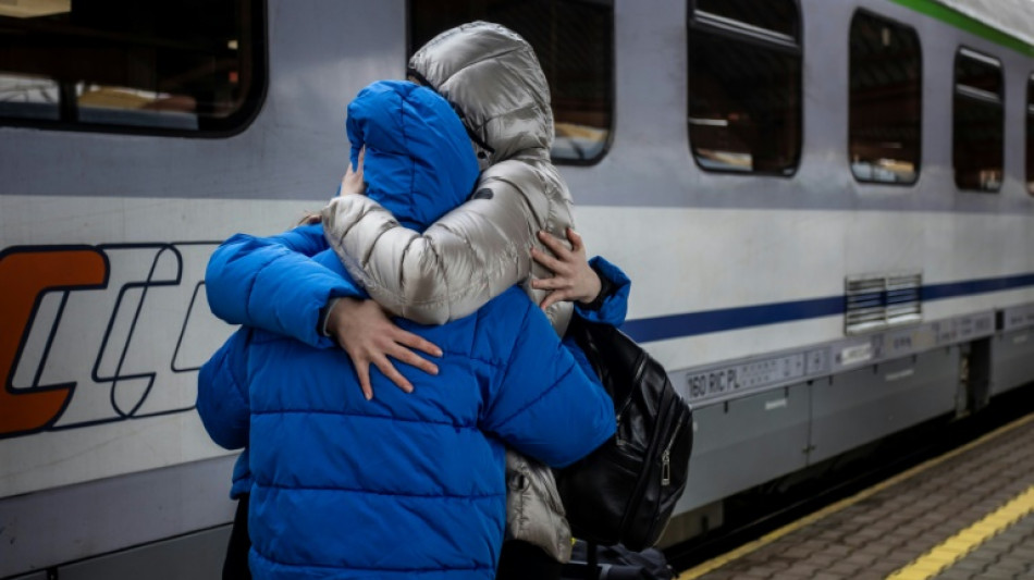 Nearly 4.25 mn Ukrainians flee abroad, 7.1 mn IDPs: UN