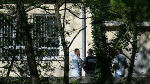 Frankreichs Regierungschef verurteilt mutma&szlig;lich islamfeindlichen Mord in Moschee