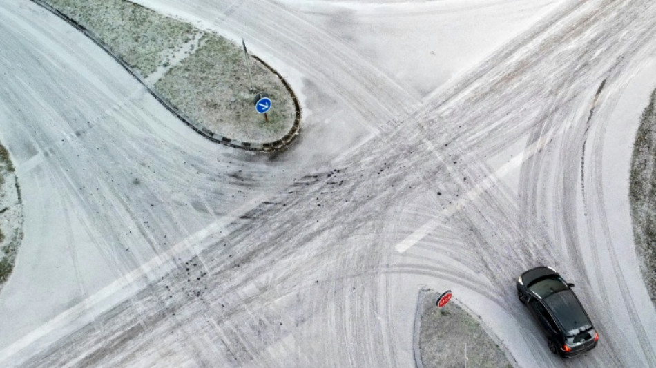 L'Ile-de-France en vigilance neige-verglas, appel à la prudence sur les routes