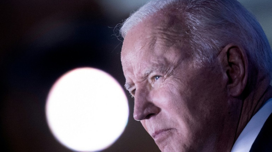 En quelques mots, Biden brouille le message d'une tournée sous le signe de l'unité