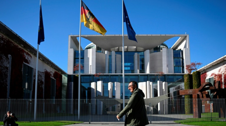 Kabinett ber&auml;t &uuml;ber Selbstbestimmungsrecht und Einb&uuml;rgerung