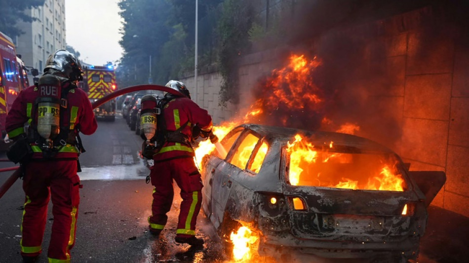 Nanterre: tensions et &eacute;motion apr&egrave;s la mort de Na&euml;l, sa m&egrave;re appelle &agrave; une marche blanche