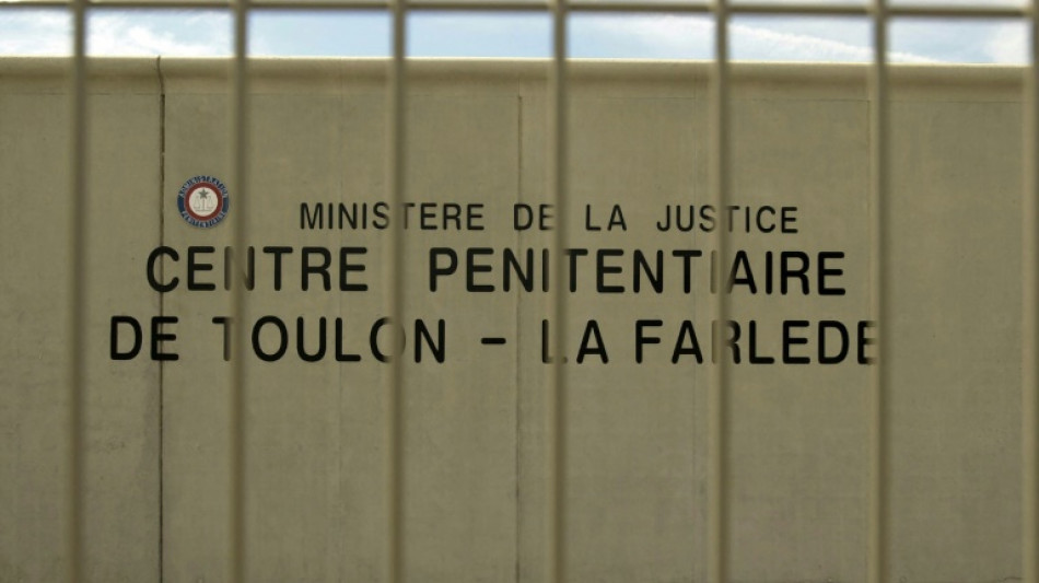 Prisons vis&eacute;es par des d&eacute;gradations: "nuit calme", pas de piste privil&eacute;gi&eacute;e par les enqu&ecirc;teurs