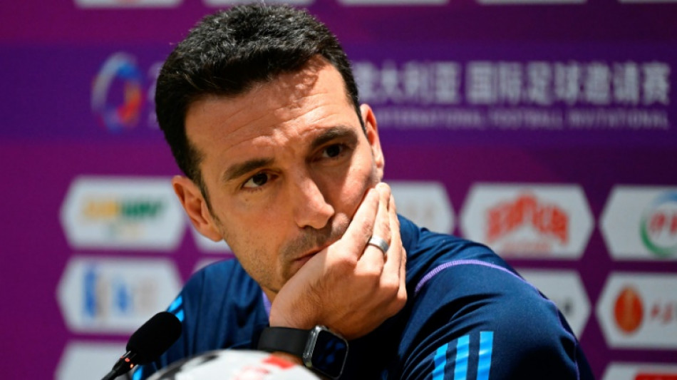 T&eacute;cnico da Argentina se diz 'feliz' com decis&atilde;o de Messi de jogar em Miami