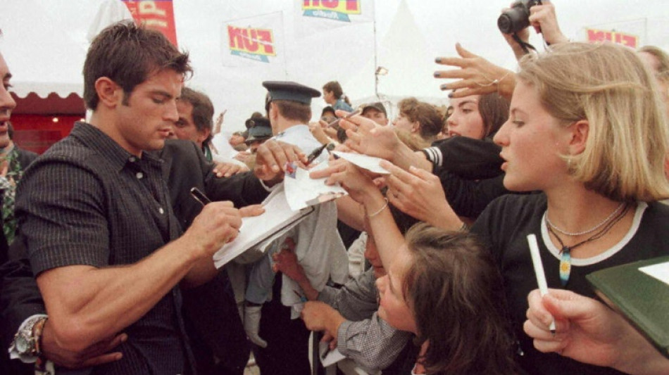 TF1 tourne un téléfilm sur Filip Nikolic, le leader des 2Be3