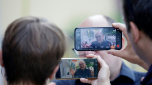 Professor conta como conseguiu escapar do massacre em escola na Áustria
