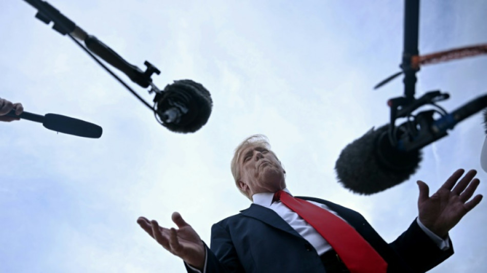 Trump d&aacute; 50 dias para R&uacute;ssia encerrar guerra na Ucr&acirc;nia