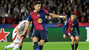 Foot: le Barcelonais Lewandowski devient le 3e joueur de l'histoire &agrave; inscrire plus de 100 buts en C1 