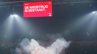 Nach Abbruch: Spiel in Amsterdam wird ohne Fans wiederholt