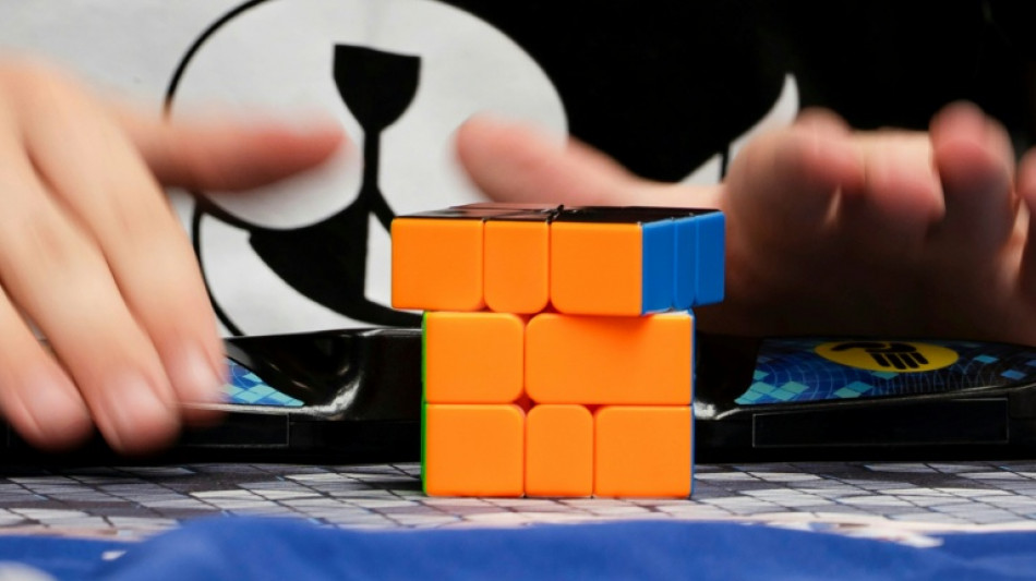 Vier Sekunden: Sechsj&auml;hrige Chinesin stellt Zauberw&uuml;rfel-Rekord auf