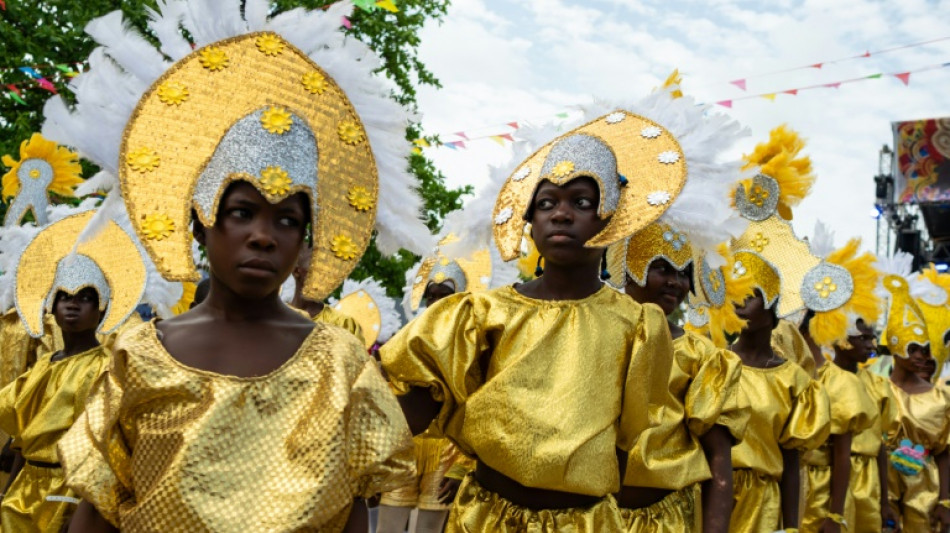 Carnaval afro-brasileiro celebra laços culturais na Nigéria