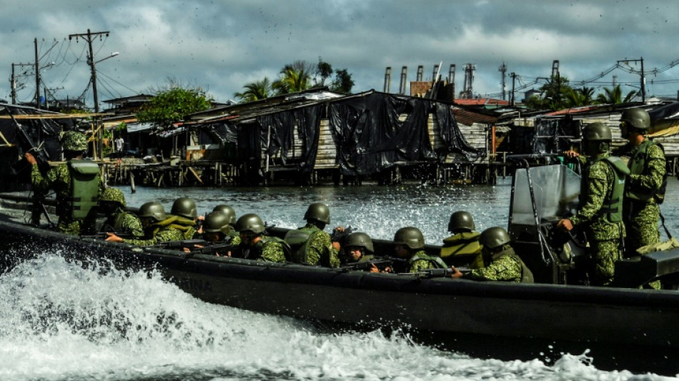 A Buenaventura, l'arm&eacute;e colombienne face aux gangs