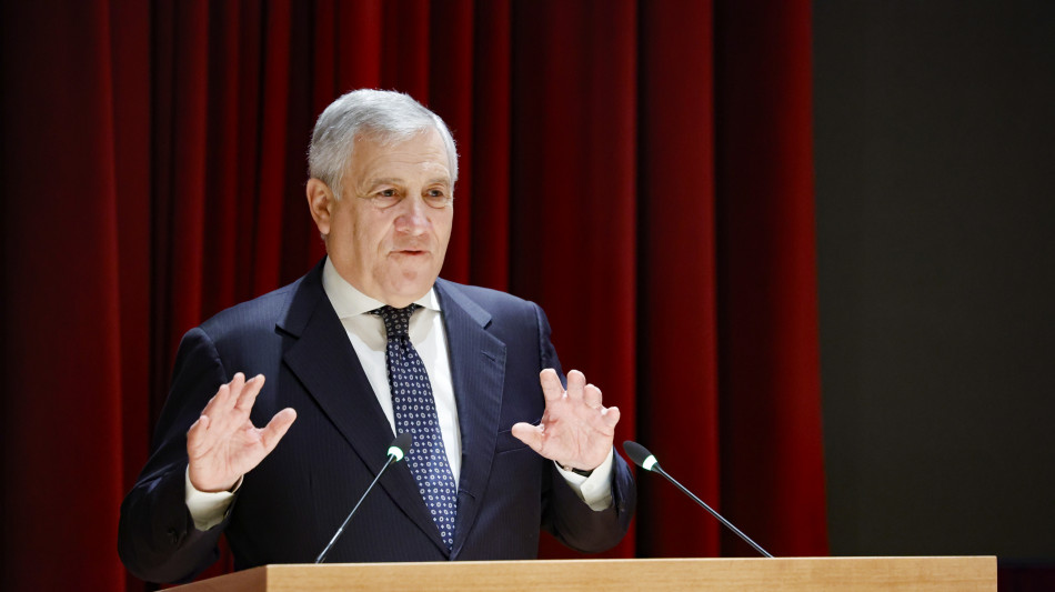 Tajani, si pu&ograve; indicare il premier nel programma ma non sulla scheda