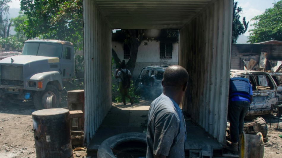 Diverg&ecirc;ncias deixam transi&ccedil;&atilde;o pol&iacute;tica no Haiti em ponto morto