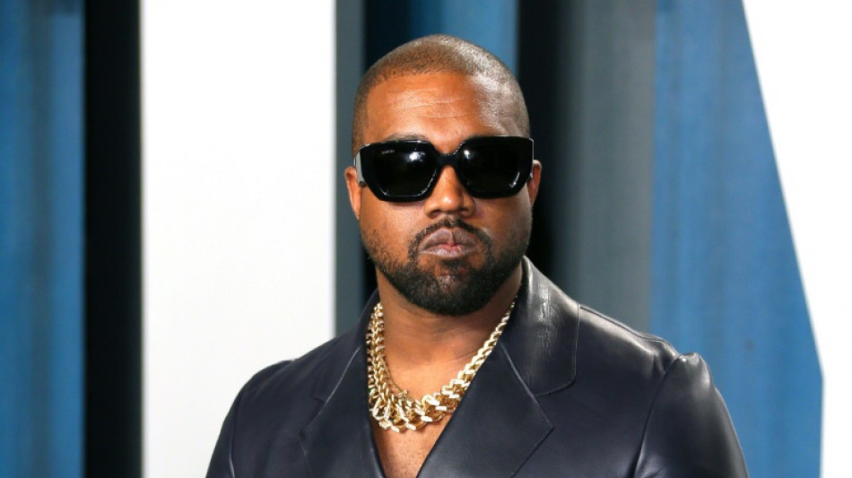 Kanye West affiche son admiration pour Hitler et fait fuir le r&eacute;seau social Parler