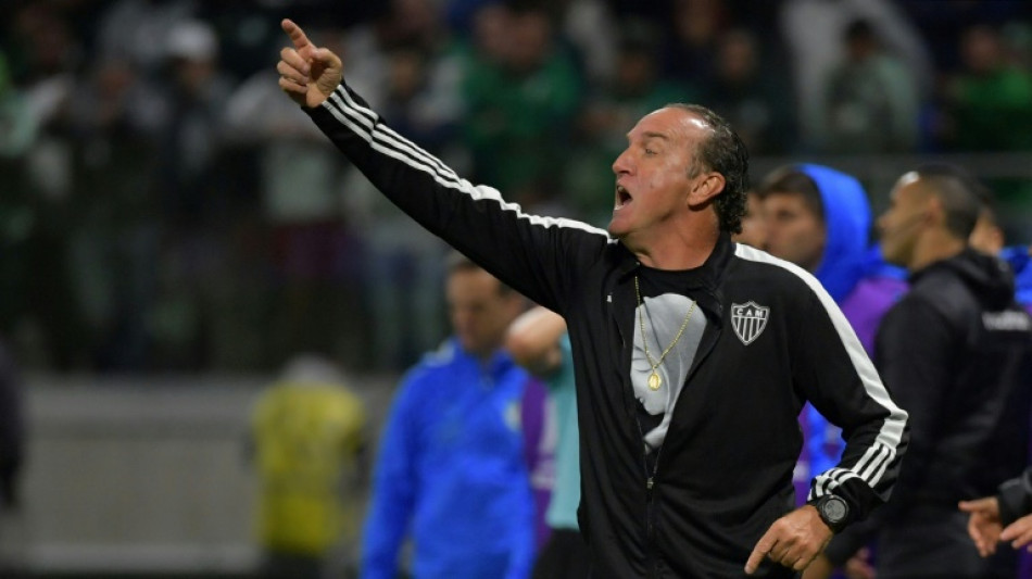Athletico-PR anuncia Cuca como novo t&eacute;cnico