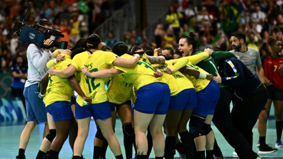 Brasil vence Angola e vai &agrave;s quartas no handebol feminino dos Jogos de Paris