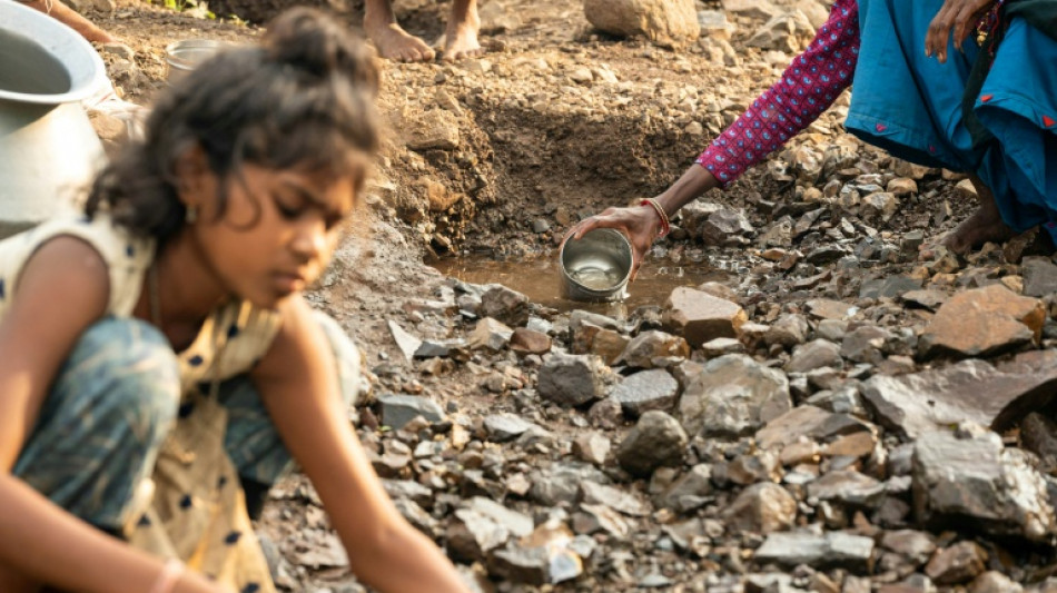 Seca coloca em risco a educação de meninas na Índia 