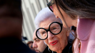 Muere la ic&oacute;nica dise&ntilde;adora estadounidense Iris Apfel a los 102 a&ntilde;os