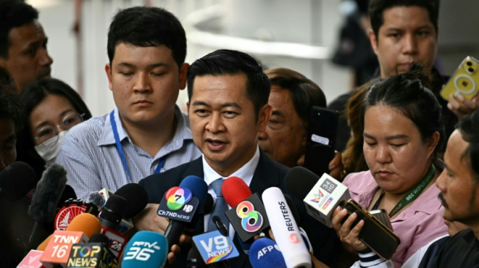 Tha&iuml;lande: accus&eacute; de l&egrave;se-majest&eacute;, l'ex-Premier ministre Shinawatra lib&eacute;r&eacute; sous caution