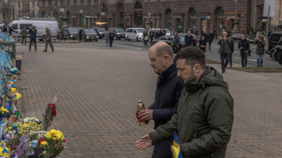 Zelensky pede a chanceler alem&atilde;o mais armas e apoio para uma paz 'justa' com a R&uacute;ssia