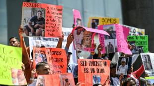 El Salvador arrests rights lawyer helping deported migrants