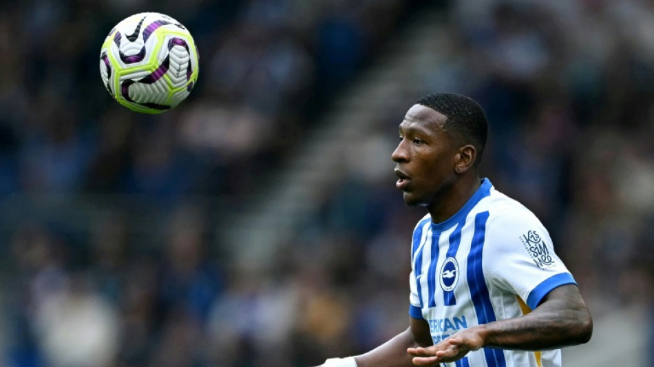 Milan anuncia contratação do lateral equatoriano Pervis Estupiñán