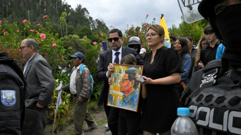 Familiares de candidato assassinado processam governo do Equador por 'omiss&atilde;o'