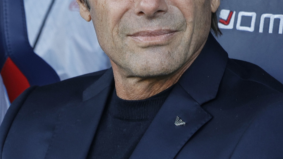 Calcio: il Napoli riprende gli allenamenti, Conte assente