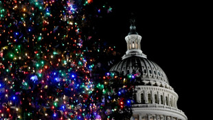 Congresso dos EUA negocia contra o rel&oacute;gio para evitar paralisa&ccedil;&atilde;o