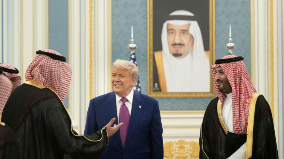 Trump in Saudi-Arabien: Pomp und Milliardenabkommen f&uuml;r Waffen und KI