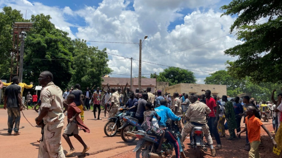 Mali: au lendemain d'attaques jihadistes d'ampleur contre l'arm&eacute;e, calme pr&eacute;caire dans l'ouest
