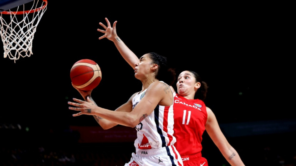 Mondial f&eacute;minin de basket: retour sur terre pour les Bleues, &eacute;cras&eacute;es par le Canada