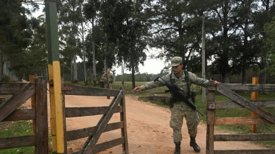 Dictature en Uruguay: des restes humains retrouv&eacute;s dans une zone militaire