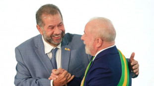 Ministro Carlos Lupi pede demissão após escândalo de suposta corrupção