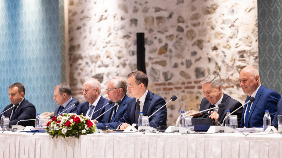 Media, concluso dopo quasi 2 ore l'incontro russi-ucraini