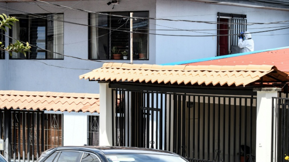 Exiliados nicarag&uuml;enses claman justicia en el funeral de un militar asesinado