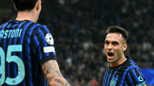 Inter de Milão vence Slavia Praga (3-0) em casa pela Champions