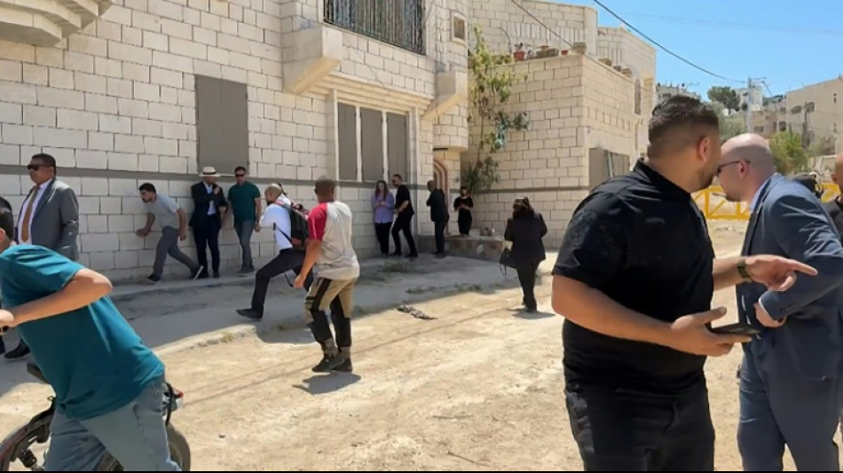 Toll&eacute; apr&egrave;s des tirs isra&eacute;liens pendant une visite de diplomates en Cisjordanie 
