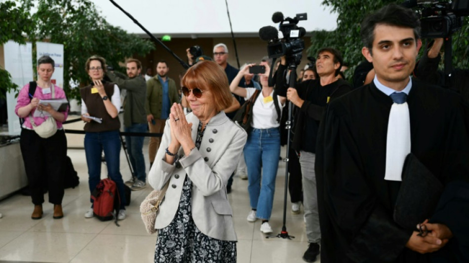 "Un viol est un viol !": Gis&egrave;le Pelicot se dit "humili&eacute;e" face aux 51 accus&eacute;s