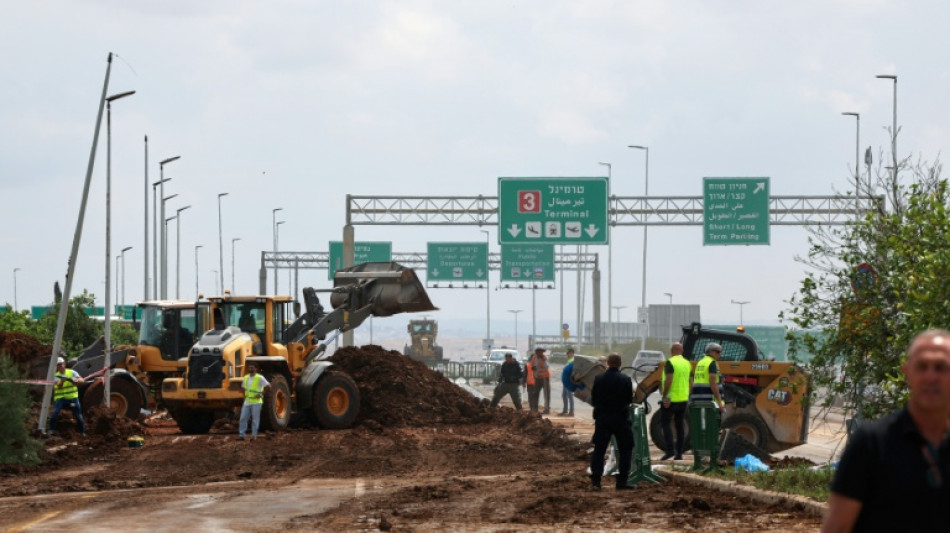 Un misil disparado desde Yemen cae cerca del aeropuerto de Tel Aviv