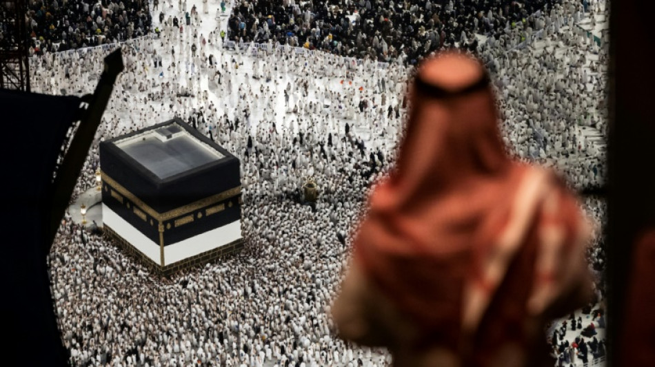 Les fid&egrave;les &agrave; Mina avant le moment fort du hajj