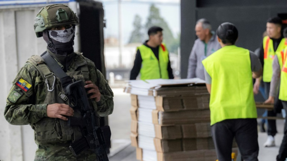 Equatorianos elegem presidente diante da viol&ecirc;ncia do tr&aacute;fico de drogas