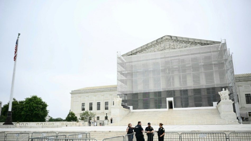 La Cour suprême limite les pouvoirs des juges américains de bloquer des décisions de l'exécutif