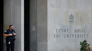 Accus&eacute; de dizaines de viol, l'ex-magnat canadien de la mode Peter Nygard devant la justice