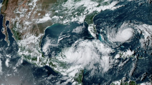 Fl&oacute;rida realiza evacua&ccedil;&otilde;es com aproxima&ccedil;&atilde;o do furac&atilde;o Idalia, 'extremamente perigoso'