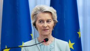 UE vai propor nova lei para facilitar expuls&atilde;o de migrantes irregulares