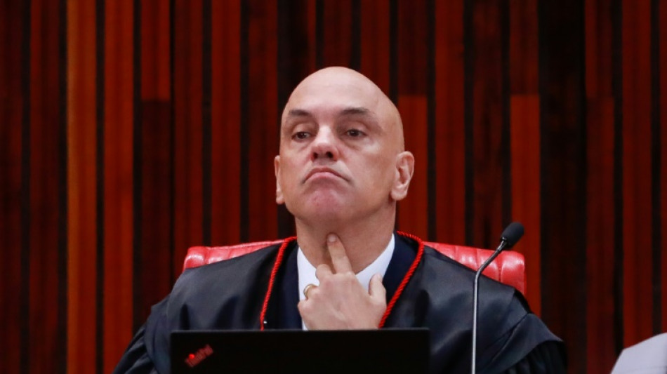 Moraes autoriza quebra de sigilo banc&aacute;rio de Bolsonaro em investiga&ccedil;&atilde;o sobre joias