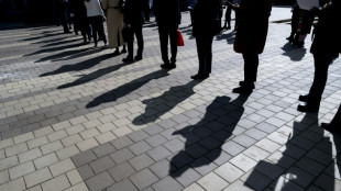 US December hiring misses expectations, capping weak 2025