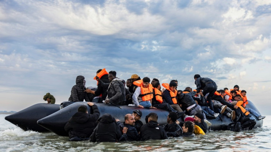 França resgata quase 300 migrantes no mar em dois dias